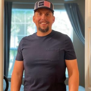 Meet your Posher, Jason